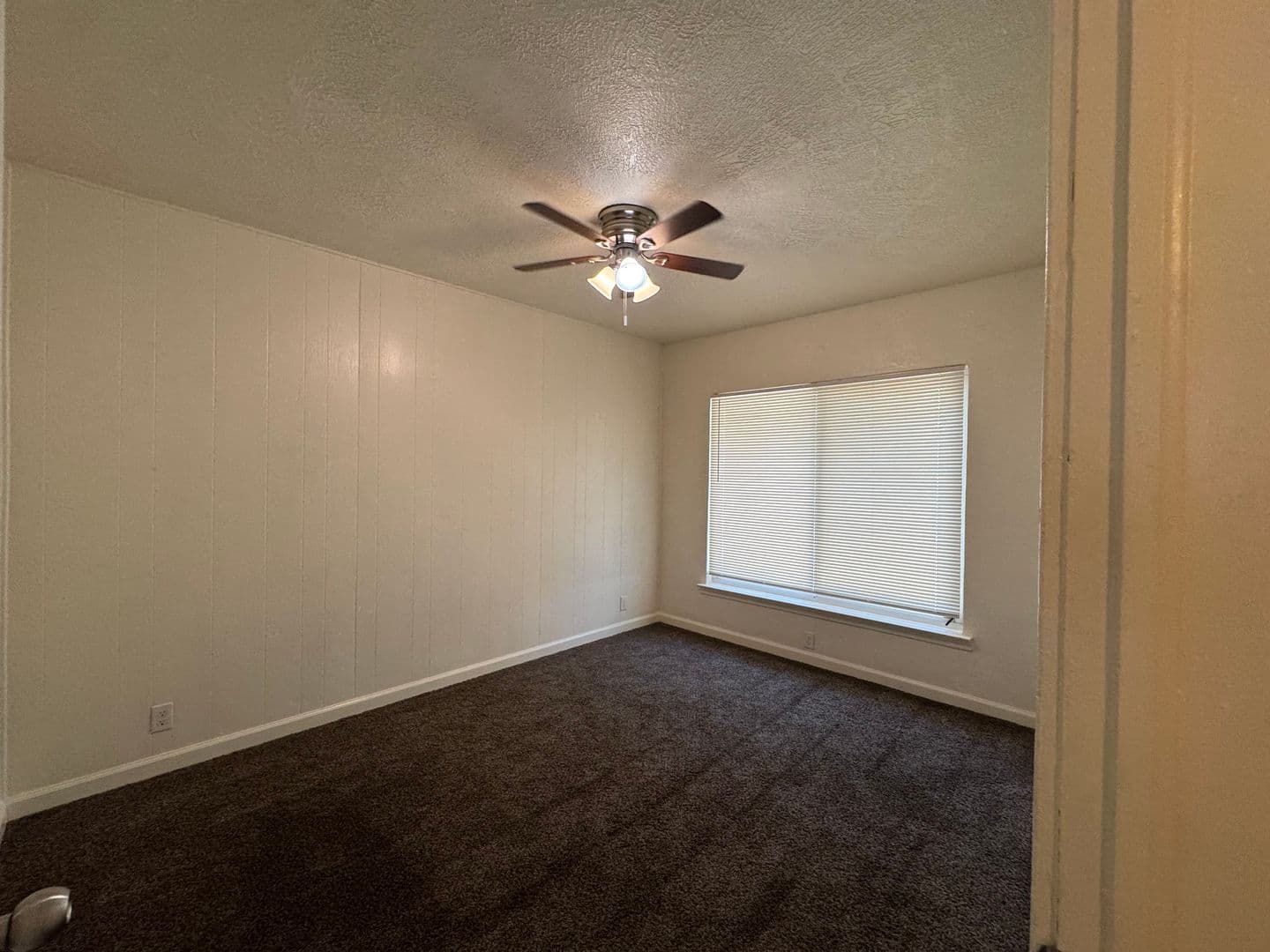 Fresno Apartment: 3452 E. Clinton Ave
