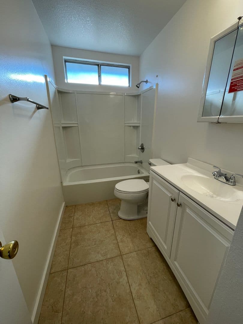 Newman House: 1028 Grackle Ct