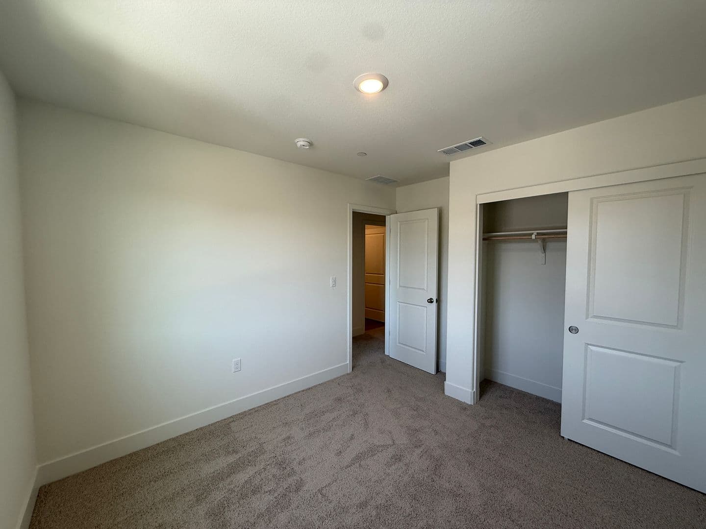 Modesto House: 4328 Frontier Way