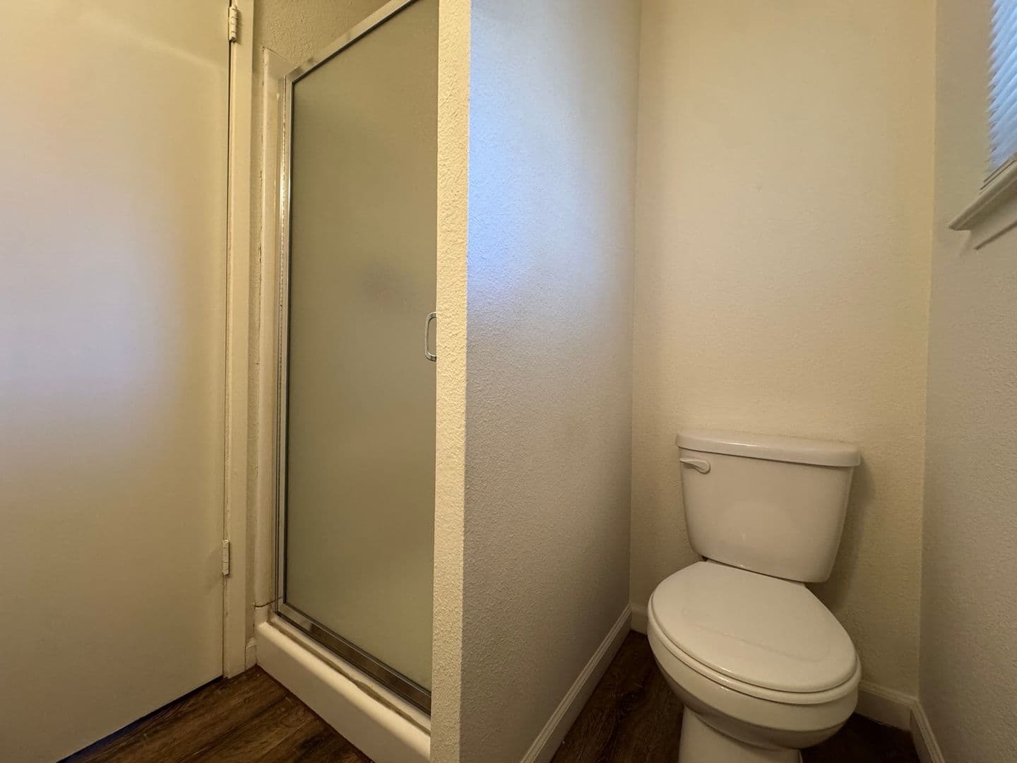 Fresno Apartment: 4853 E. University Avenue - 101
