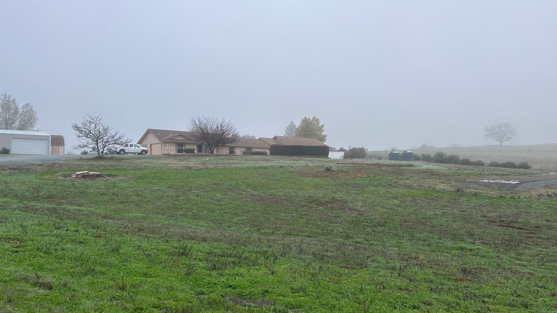 La Grange House: 14575 Avenida Central