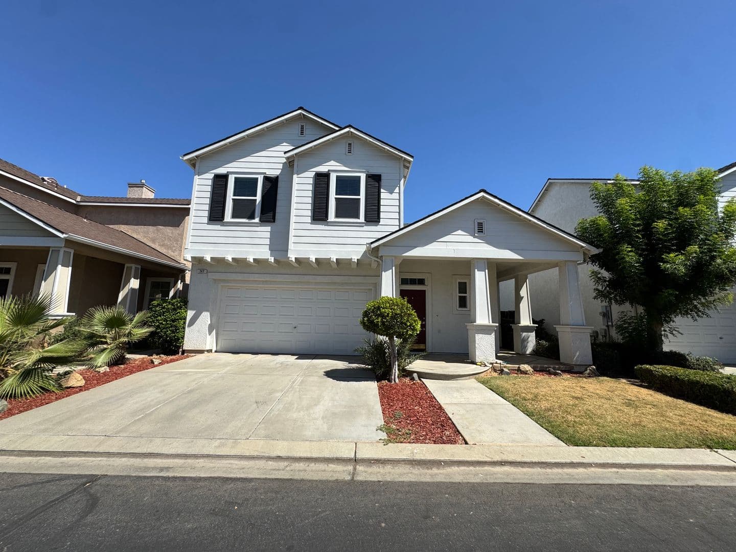 Clovis House: 747 W. Siena Lane