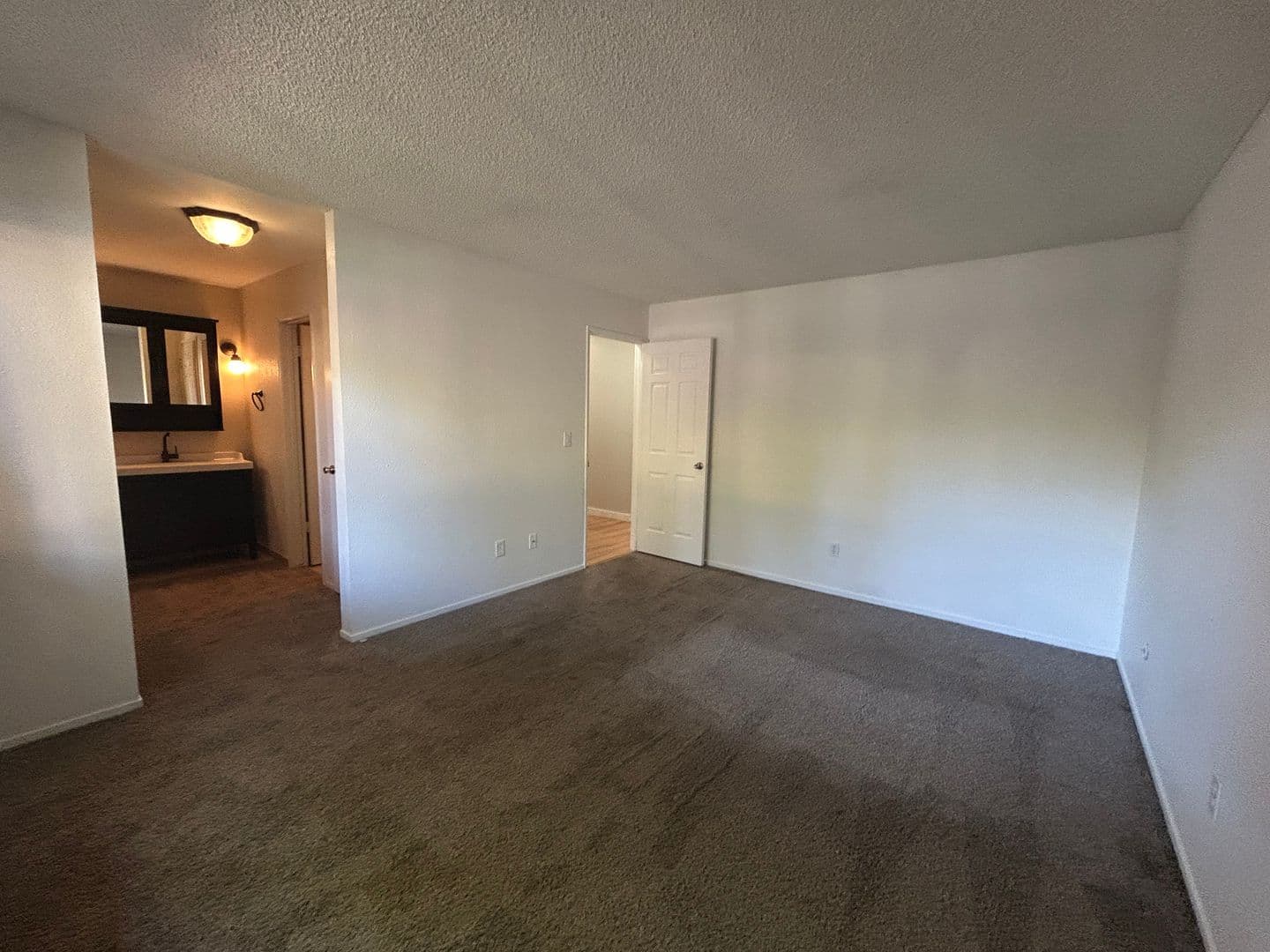 Modesto House: 3424 Vintage Drive #142