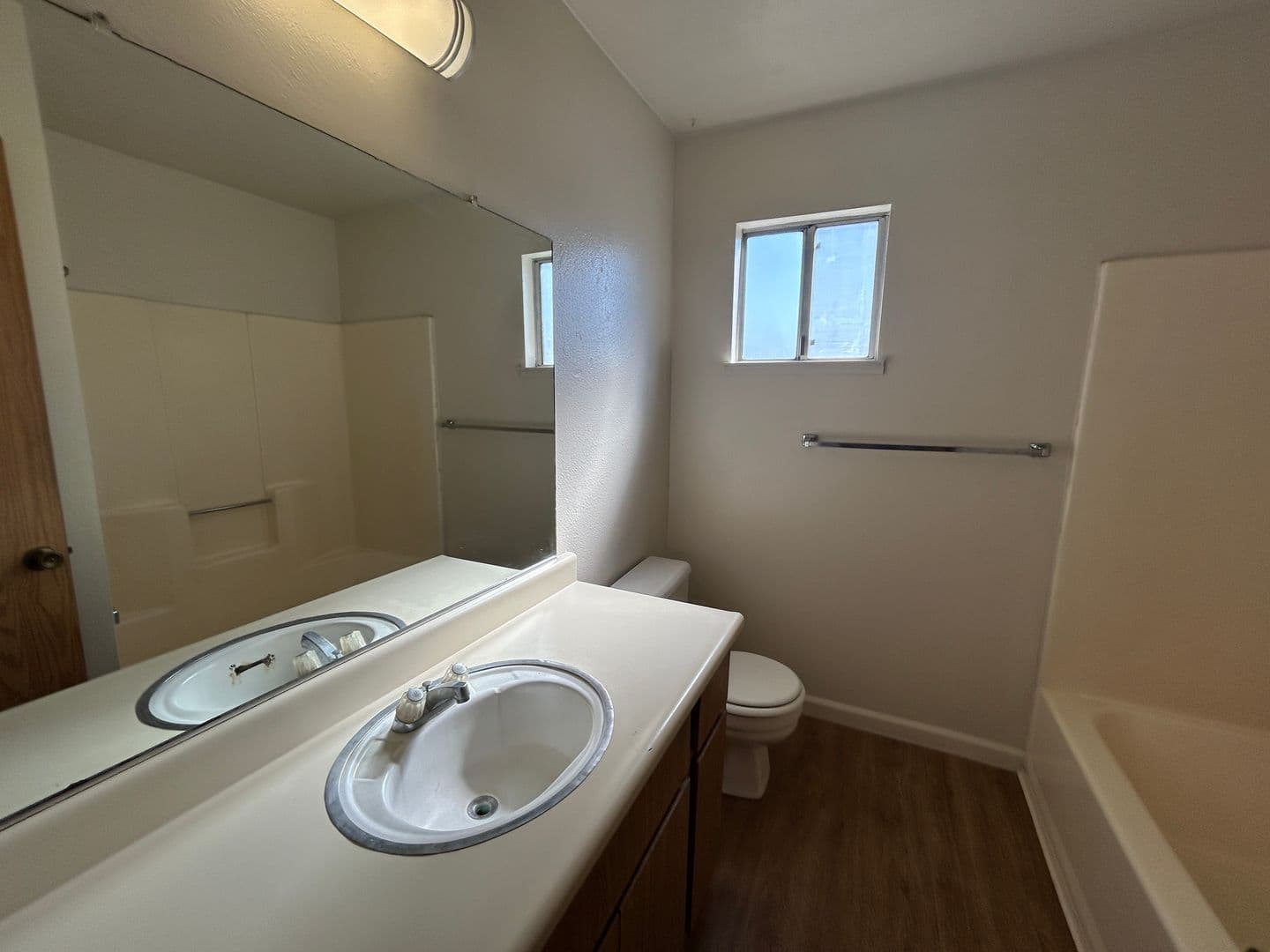 Merced Apartment: 32 South Parsons Ave. #D