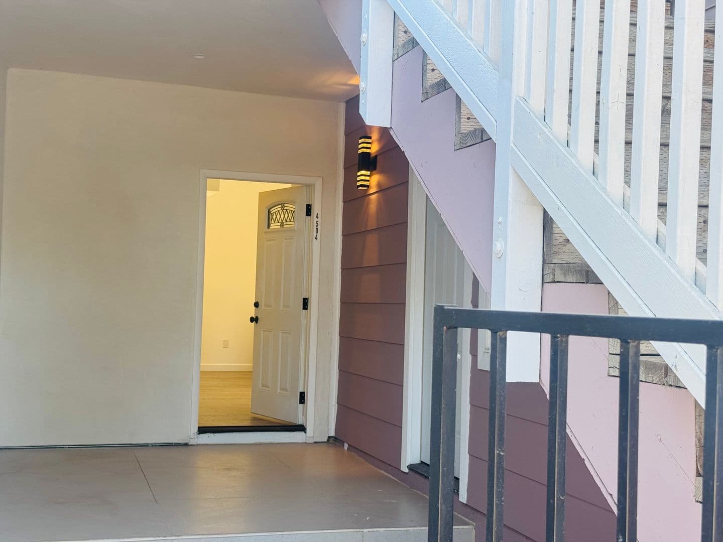 Somis House: 4504 Arch Street