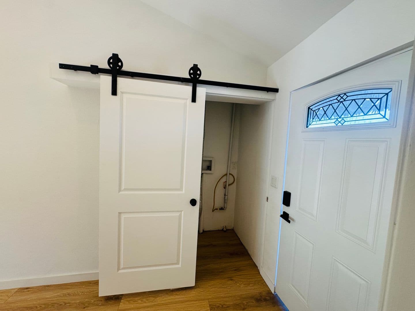 Somis House: 4530 Arch Street