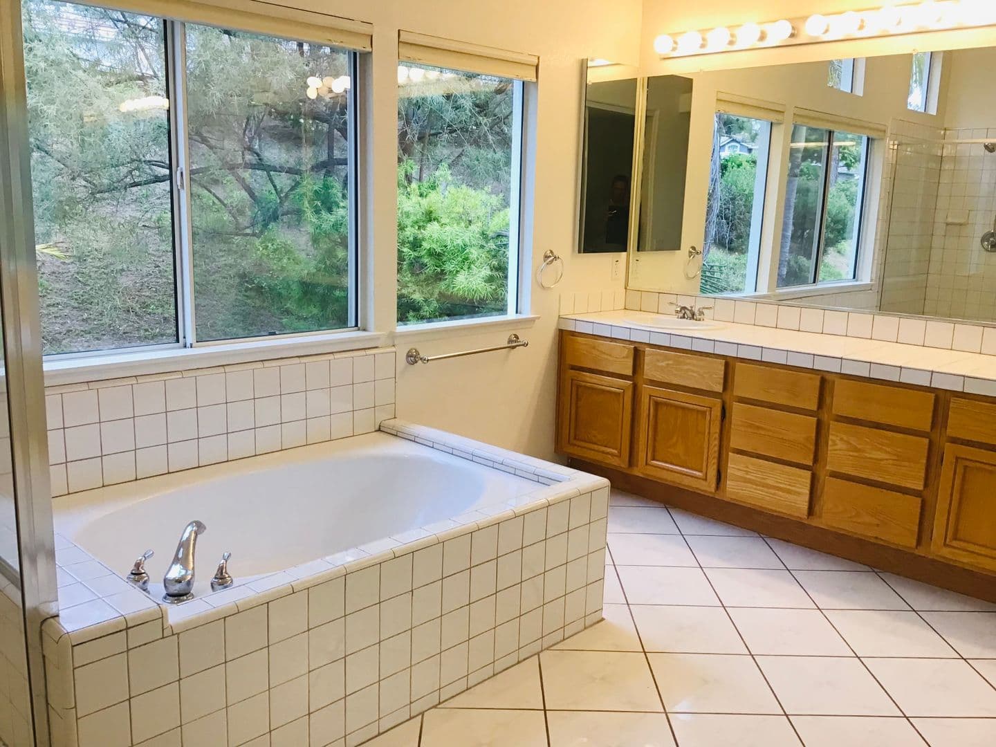 Thousand Oaks House: 3193 Clarita Court