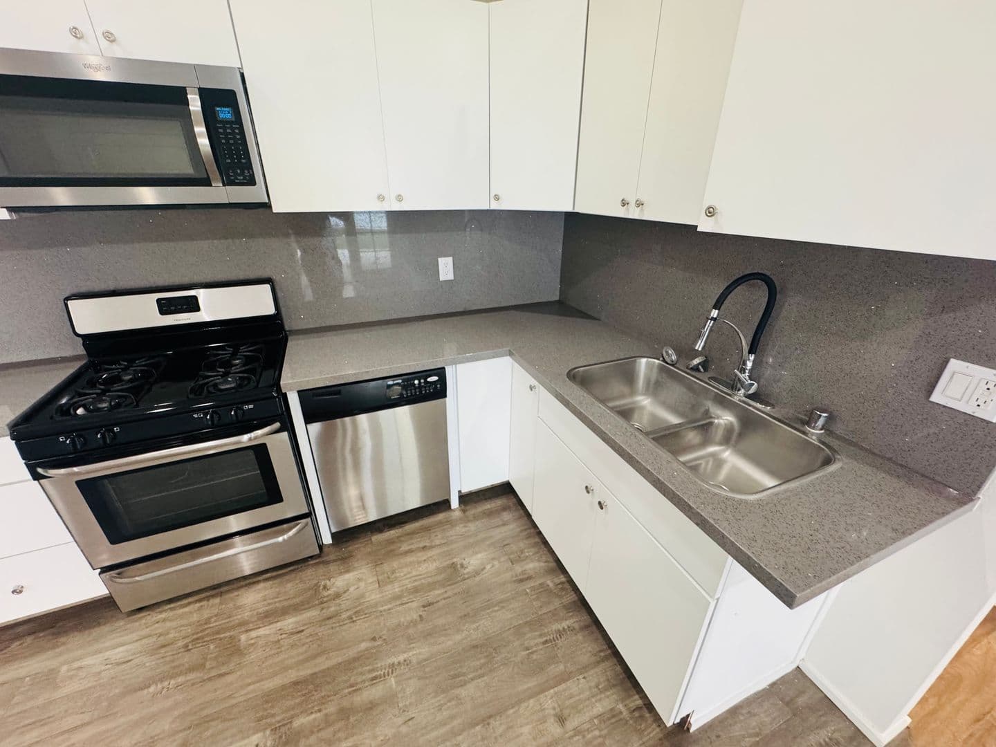 Somis House: 4506 Arch Street