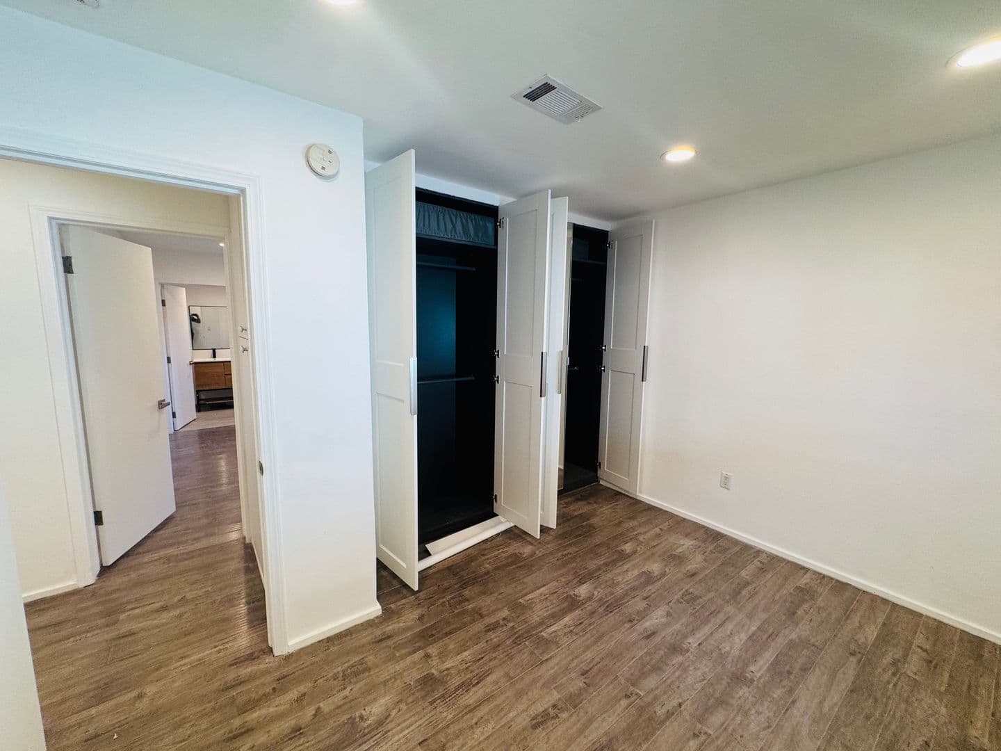 Somis House: 4500 Arch Street
