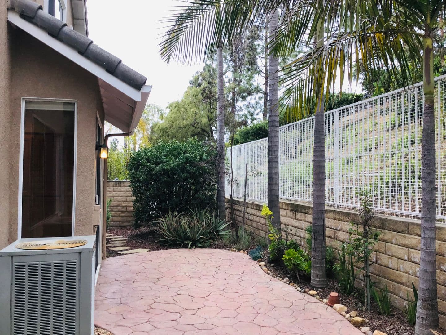 Thousand Oaks House: 3193 Clarita Court