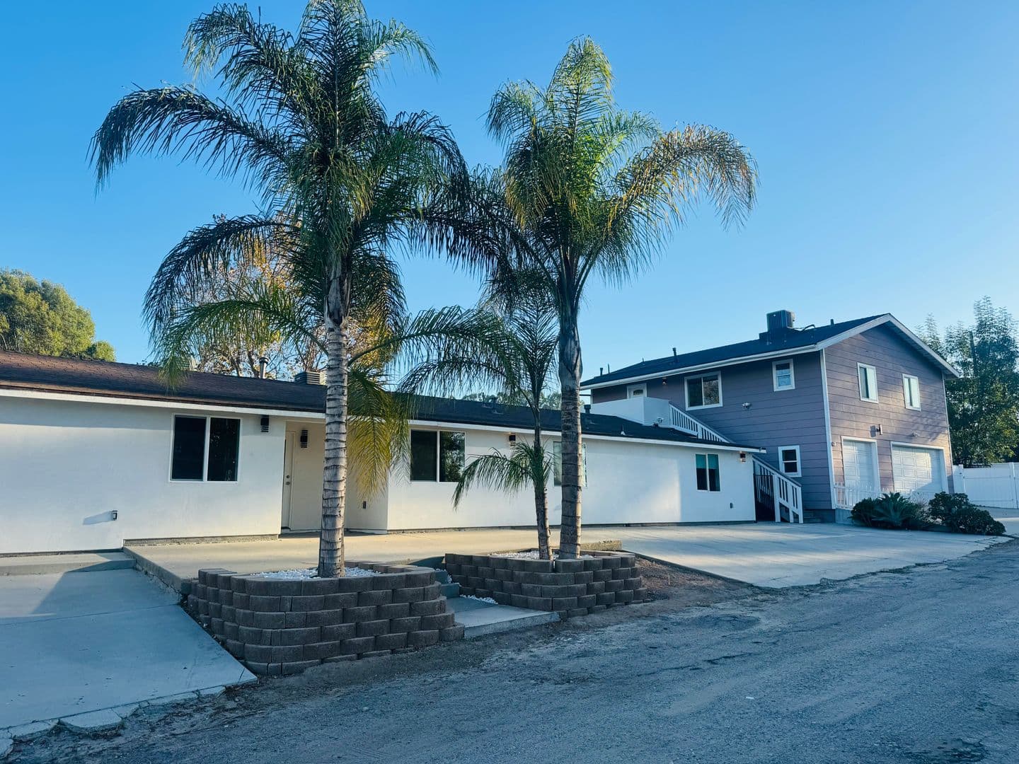 Somis House: 4506 Arch Street