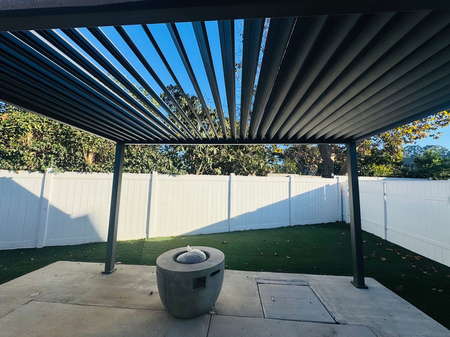 Somis House: 4500 Arch Street
