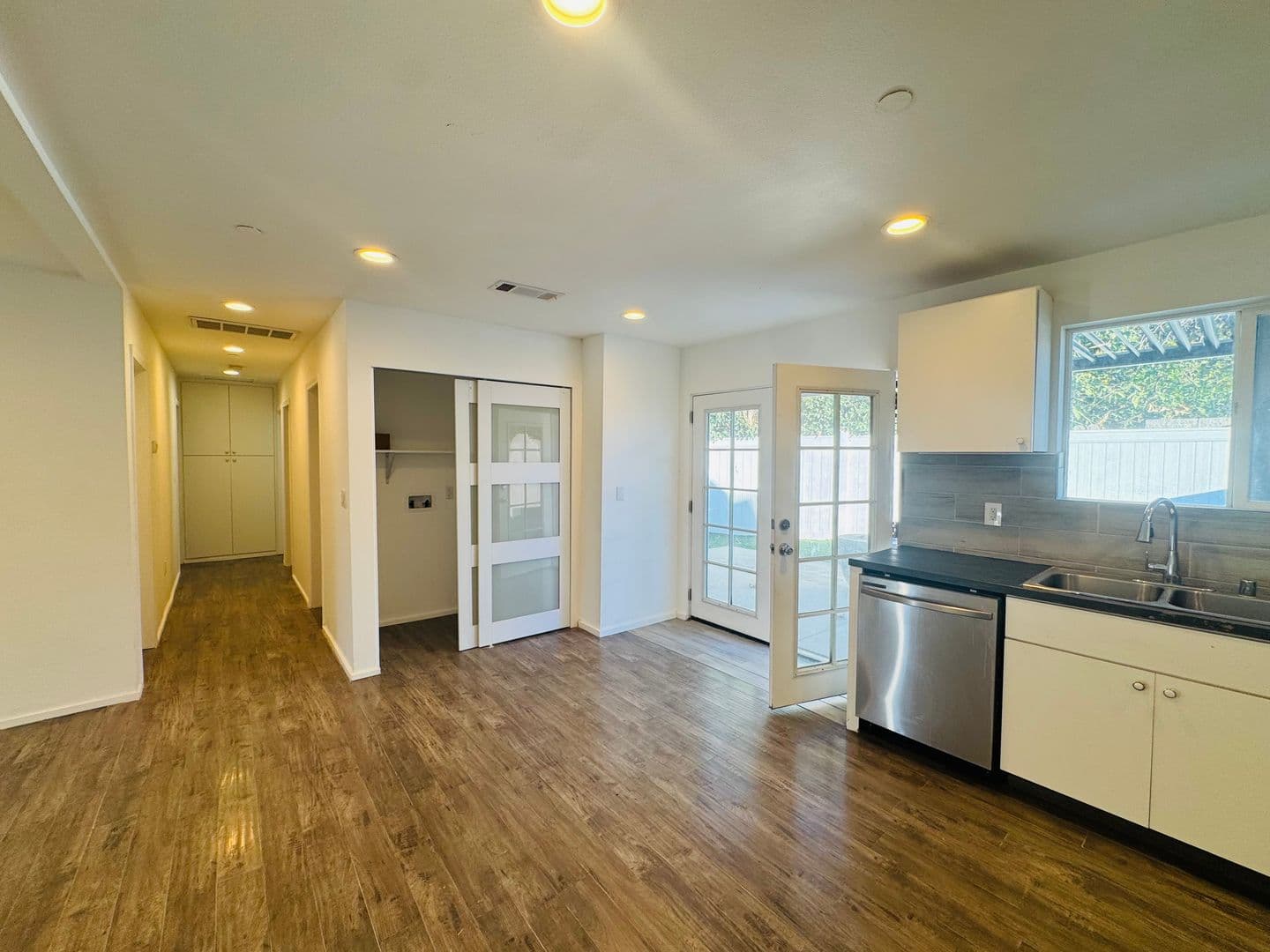 Somis House: 4500 Arch Street
