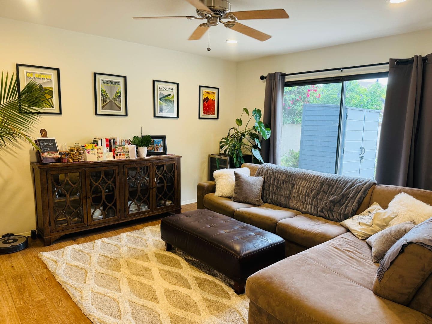 Thousand Oaks House: 431 Hillsborough Street