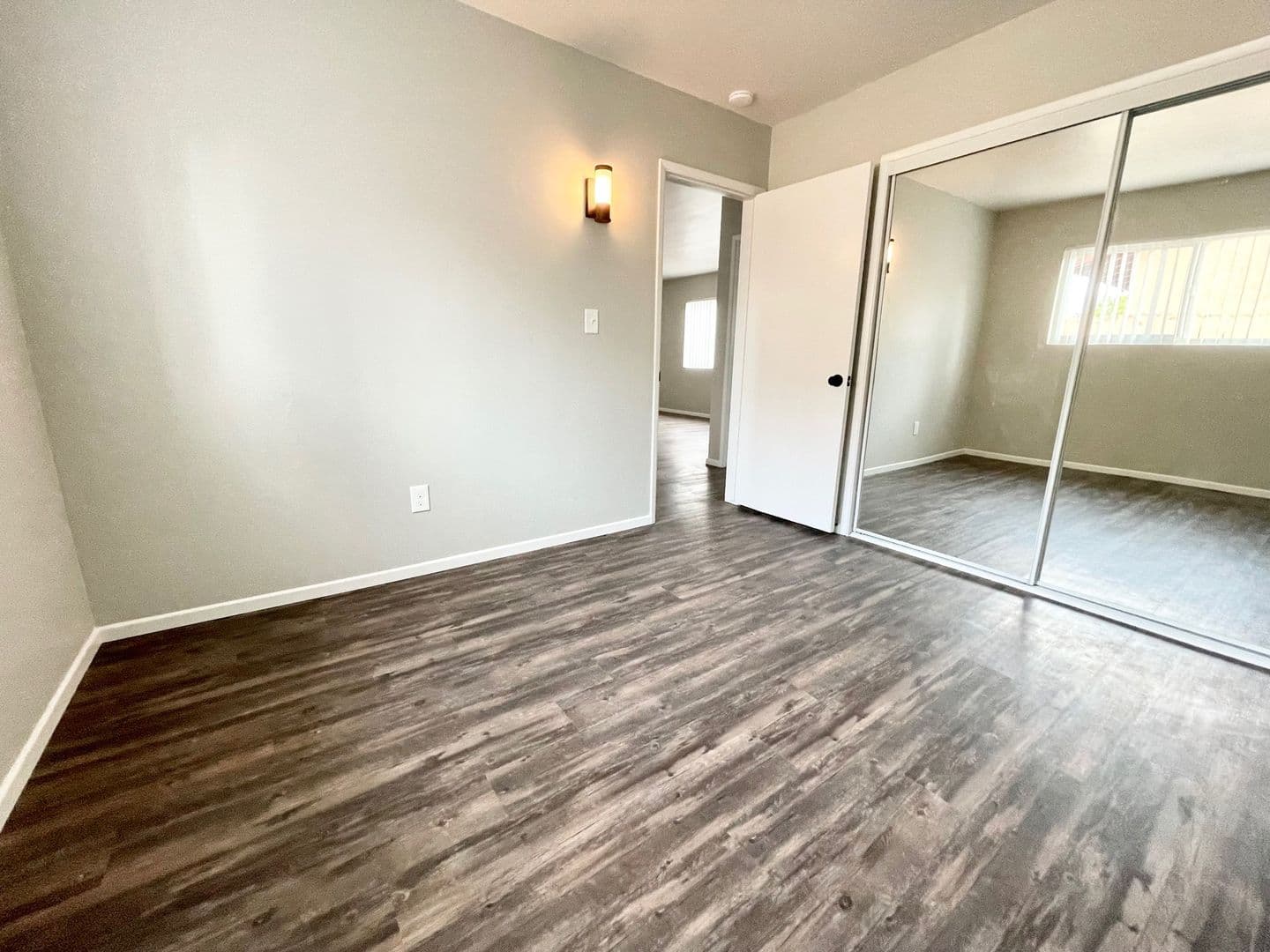El Cajon Apartment: 1100-1154 N. Mollison Ave