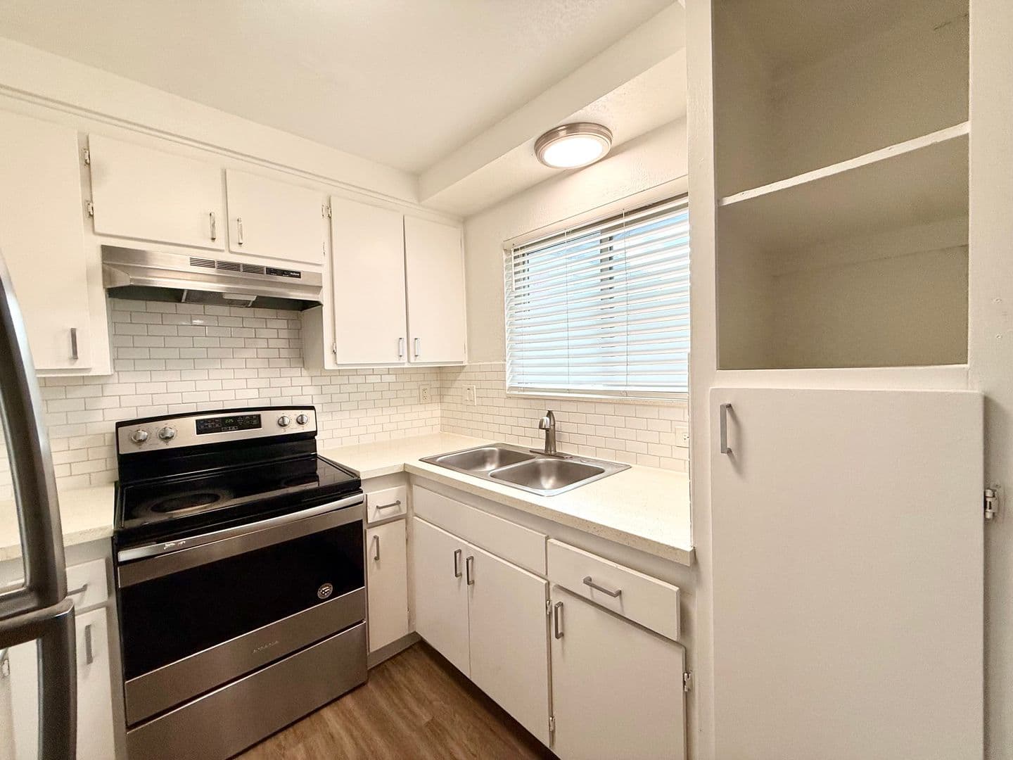San Diego Apartment: 614-32 S Bancroft St.