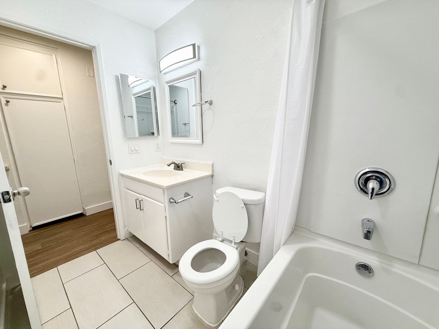 San Diego Apartment: 614-32 S Bancroft St.