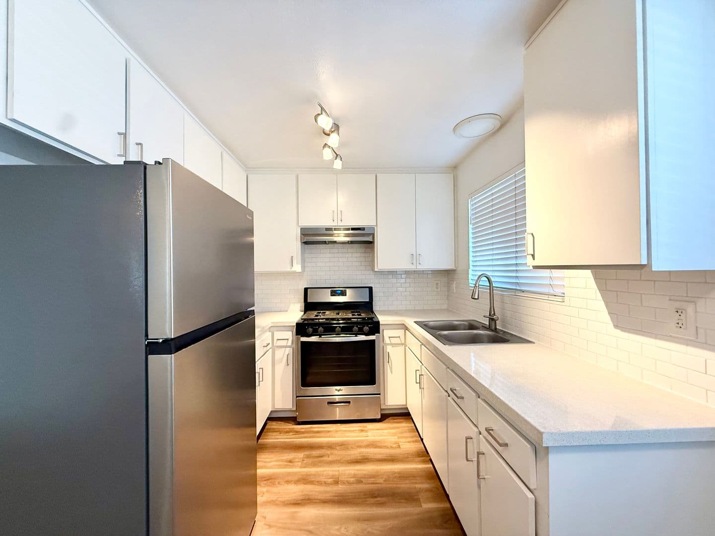 San Diego Apartment: 614-32 S Bancroft St.