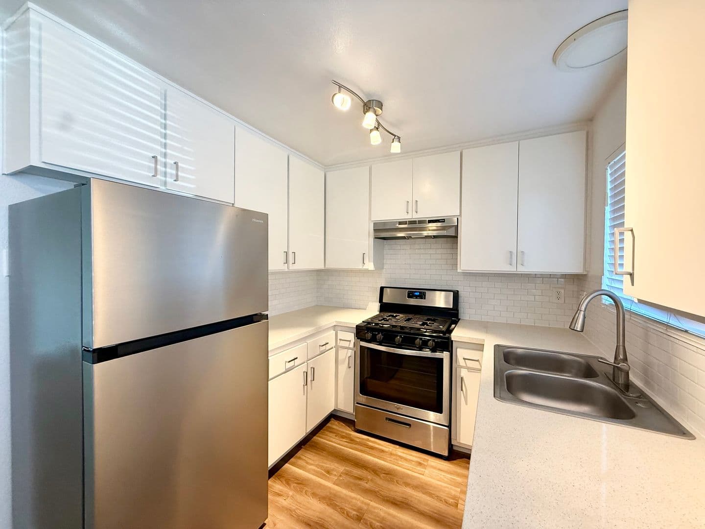 San Diego Apartment: 614-32 S Bancroft St.