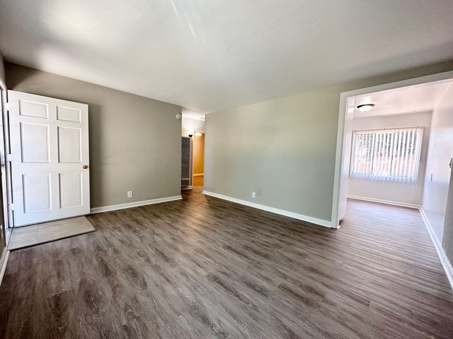 El Cajon Apartment: 887-891 S. Mollison Ave.