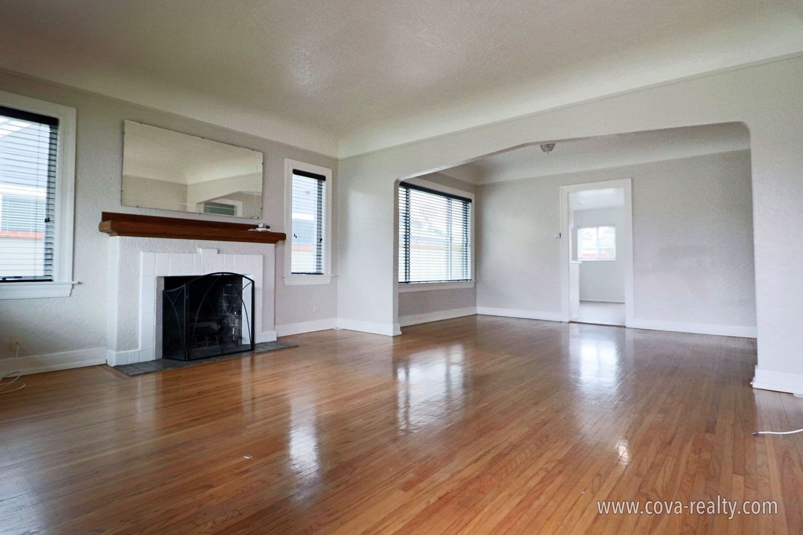 Oxnard House: 625 Palm Dr.