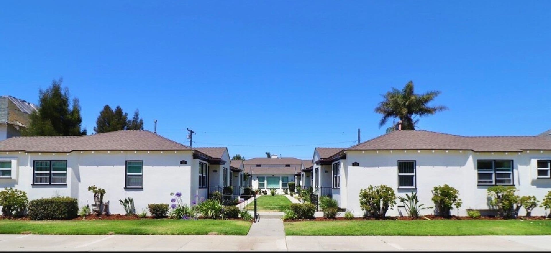 Oxnard Apartment: 123 South D Street
