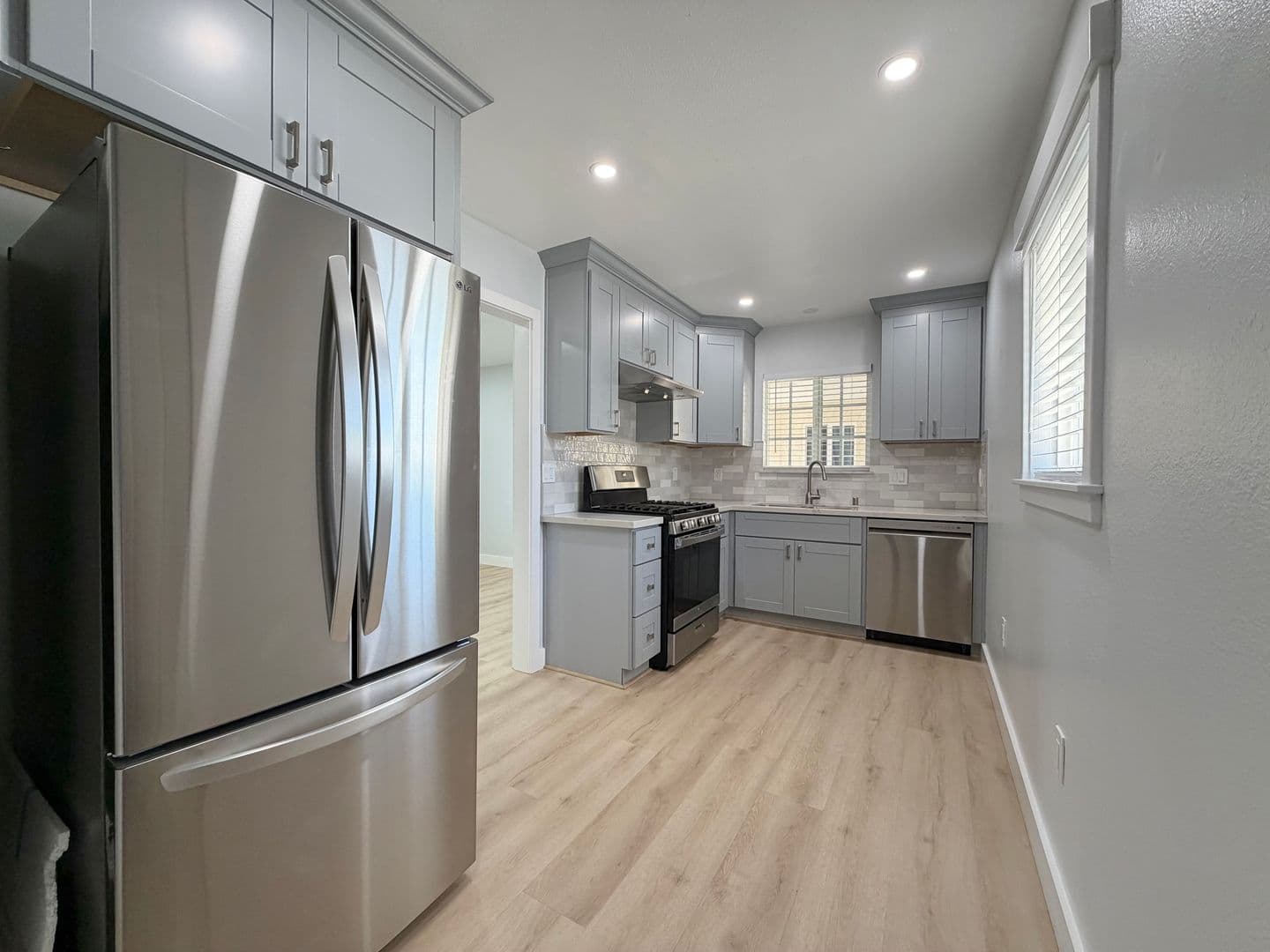 Oxnard House: 3502 Nyeland Ave