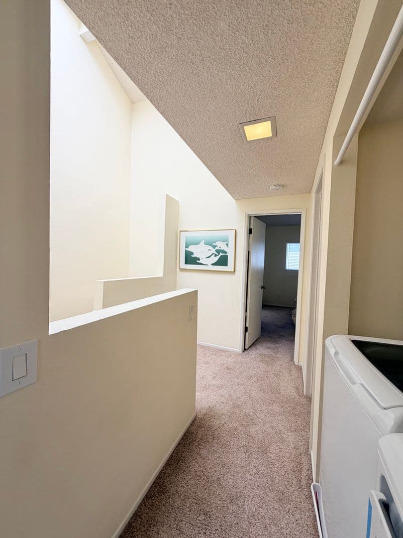Oxnard House: 5413 Driftwood Street