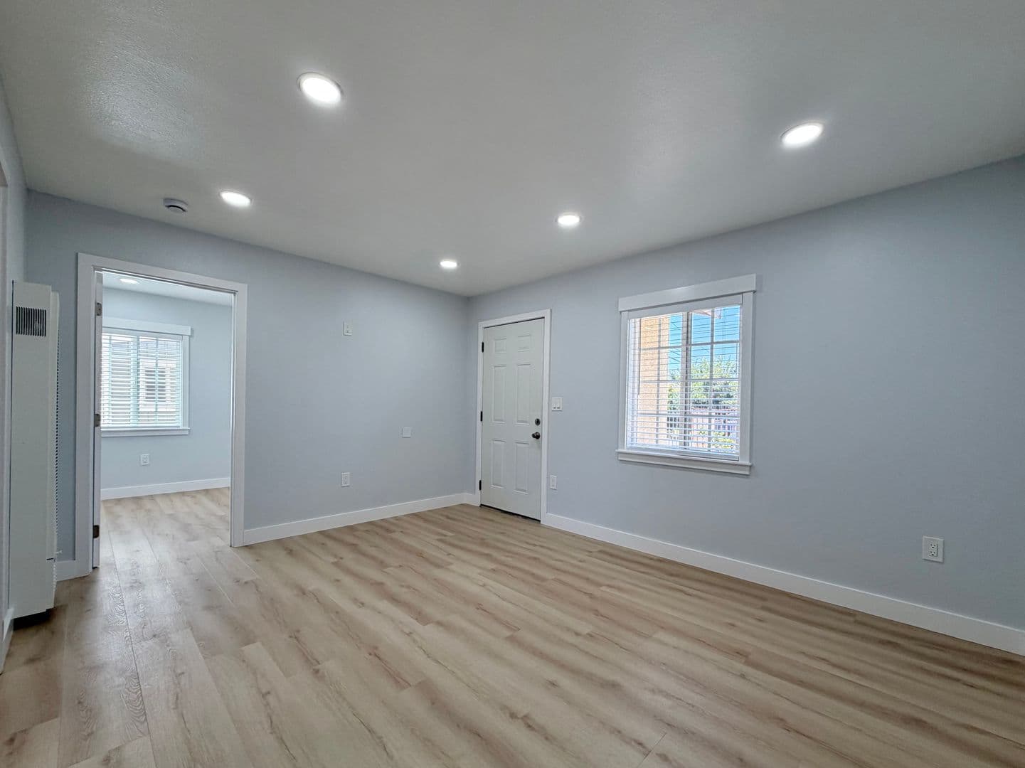 Oxnard House: 3502 Nyeland Ave