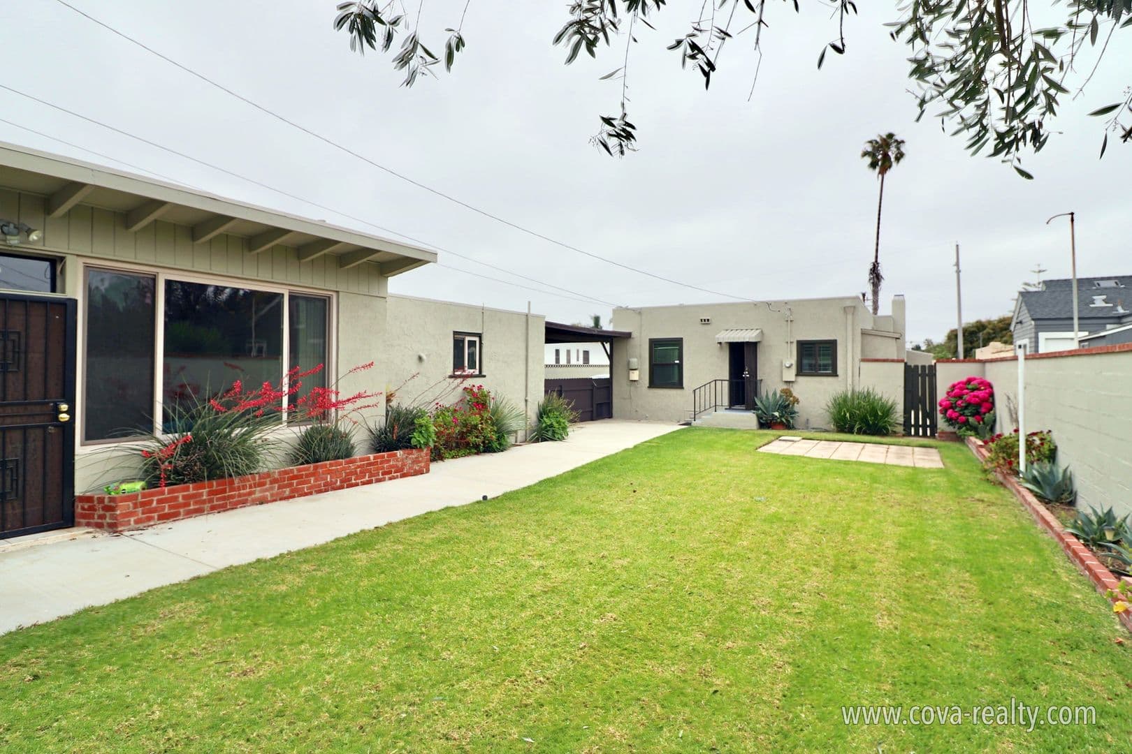 Oxnard House: 625 Palm Dr.