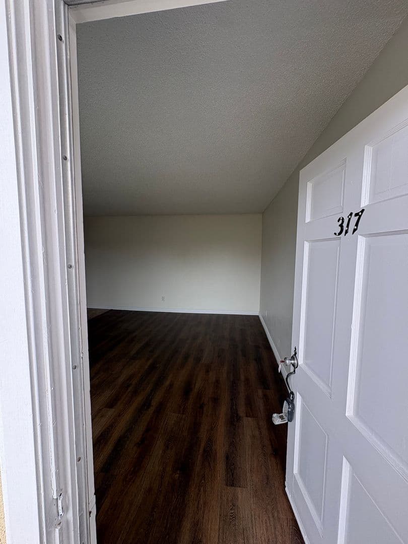 Chula Vista Apartment: 222 G St.