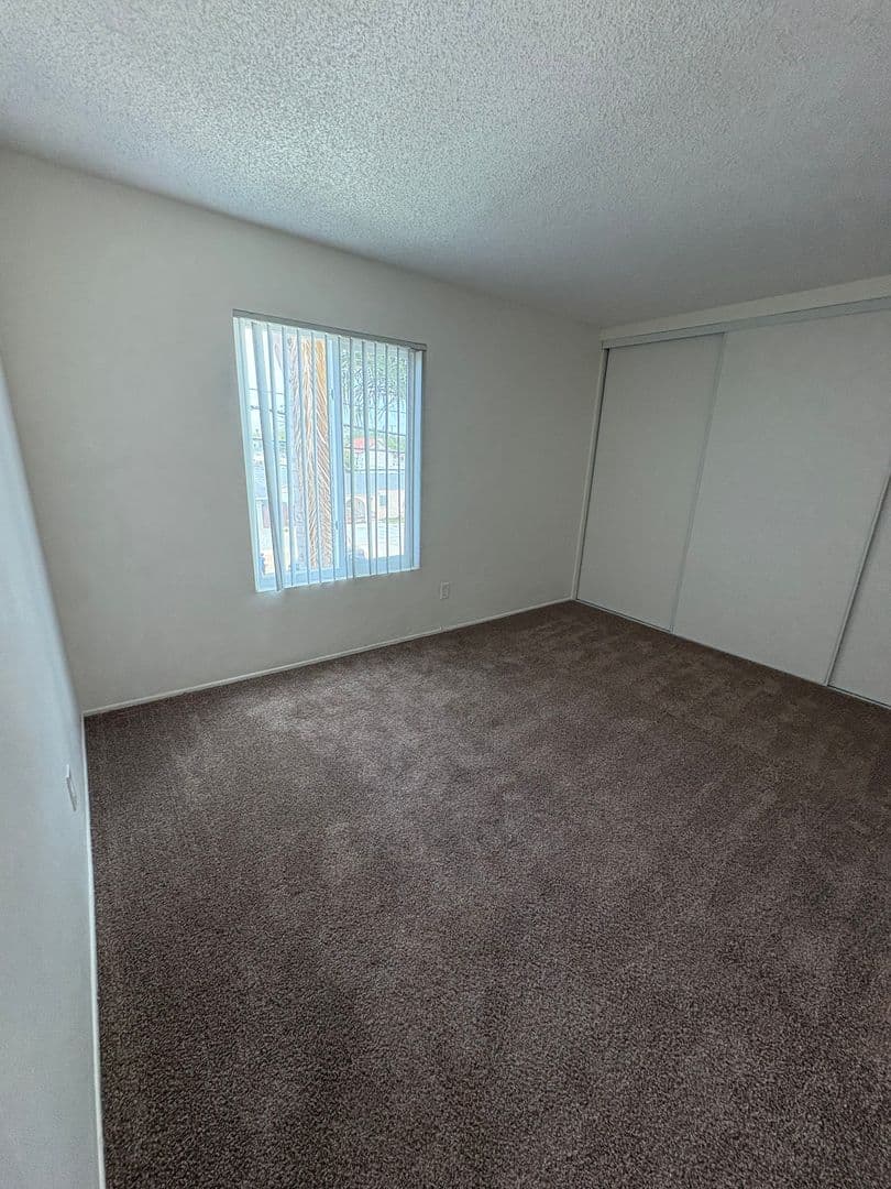 Chula Vista Apartment: 222 G St.