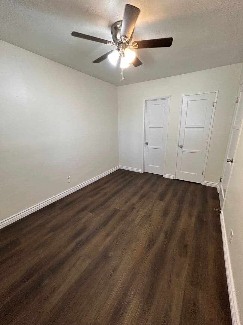 Chula Vista Apartment: 184 F St.