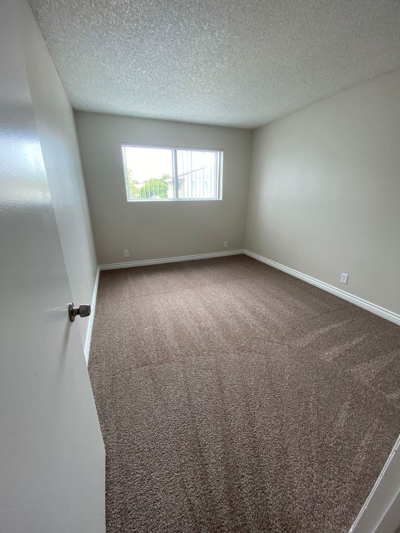 Chula Vista Apartment: 520 Naples St.