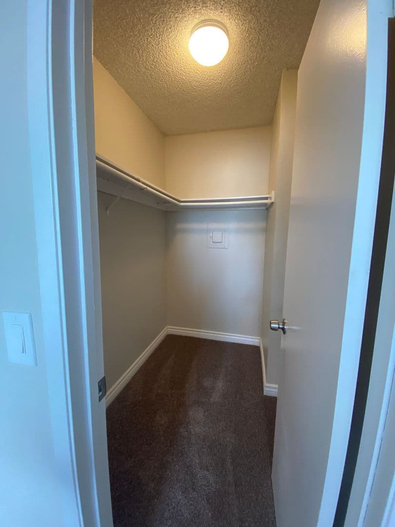 Chula Vista Apartment: 520 Naples St.