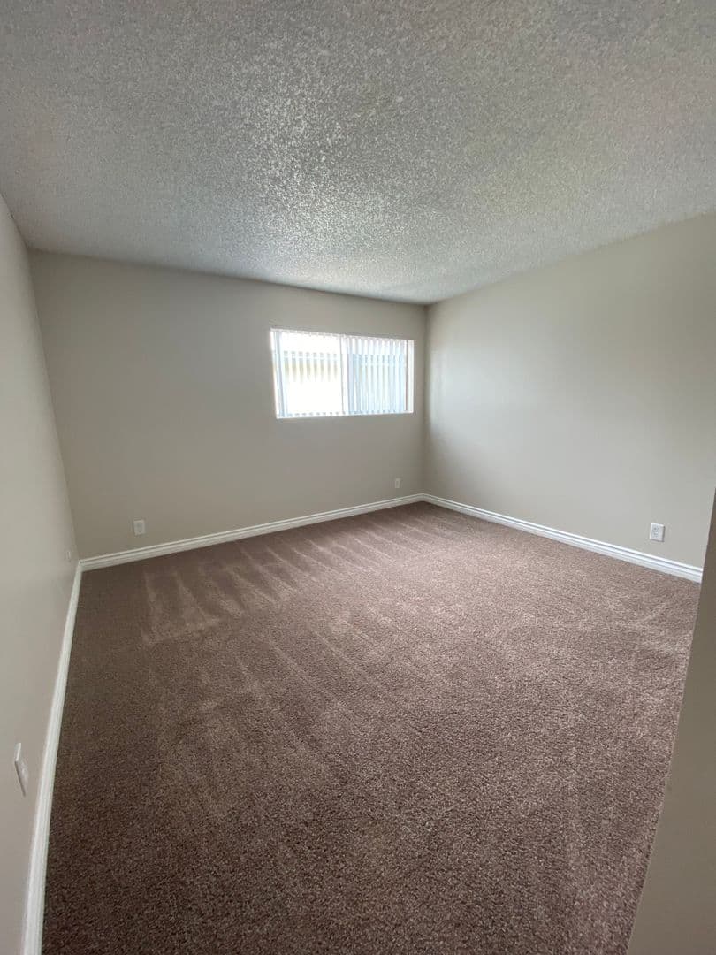 Chula Vista Apartment: 520 Naples St.