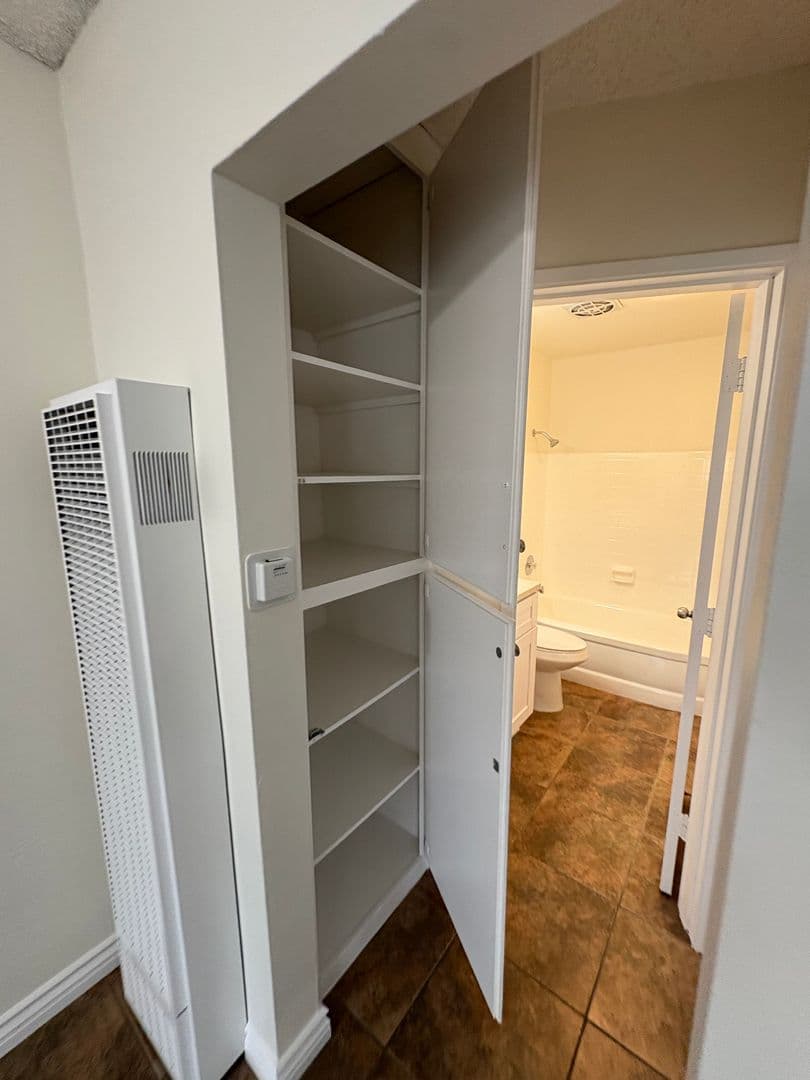Chula Vista Apartment: 222 G St.