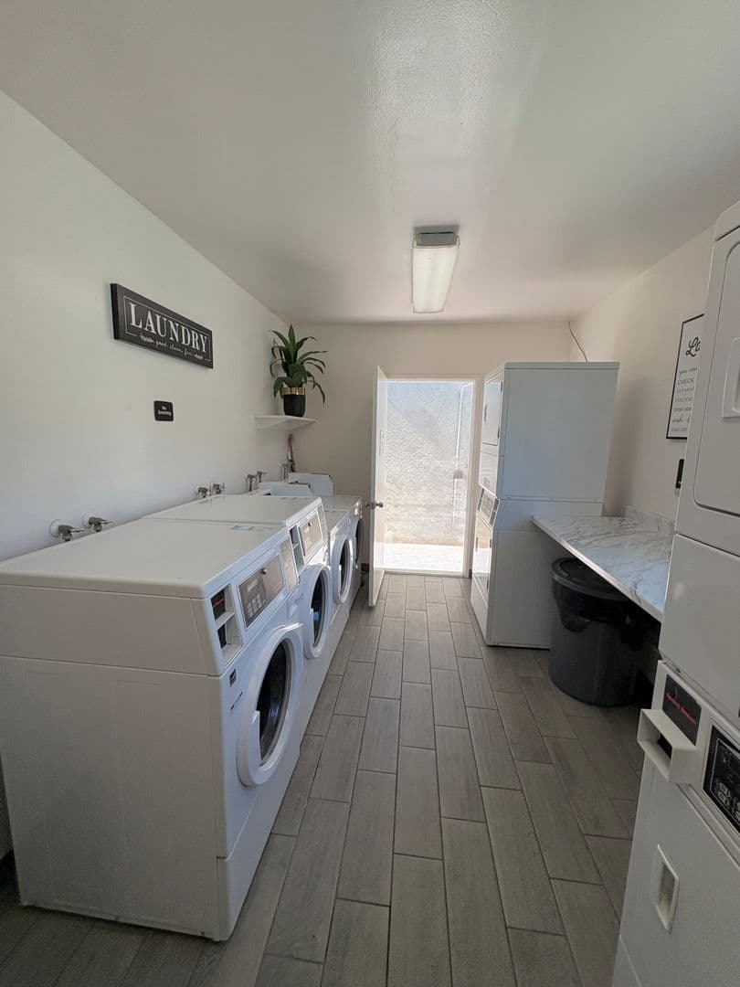 Chula Vista Apartment: 222 G St.