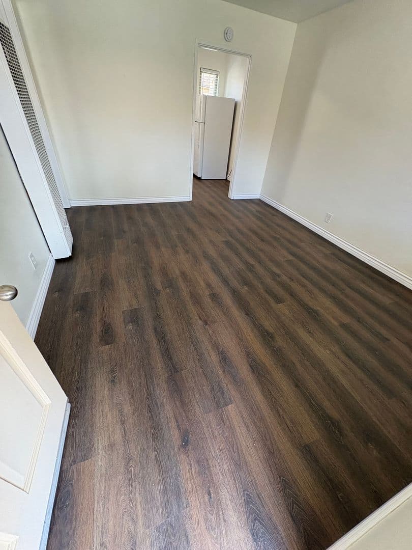 Chula Vista Apartment: 184 F St.