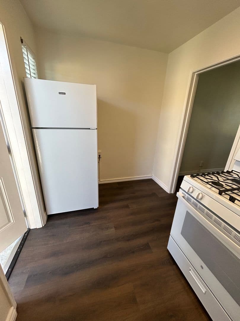 Chula Vista Apartment: 184 F St.