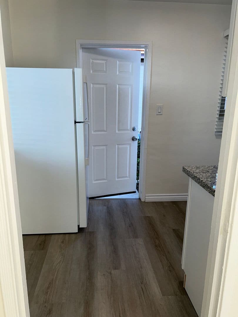 Chula Vista Apartment: 184 F St.