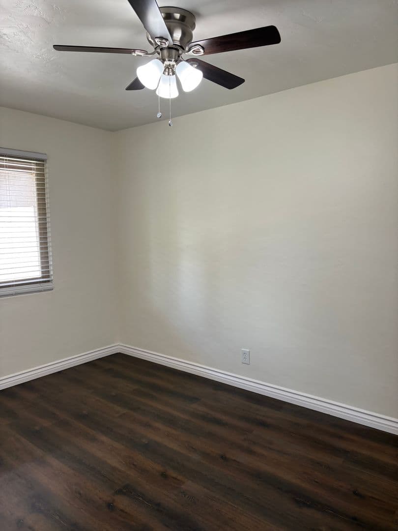 Chula Vista Apartment: 184 F St.