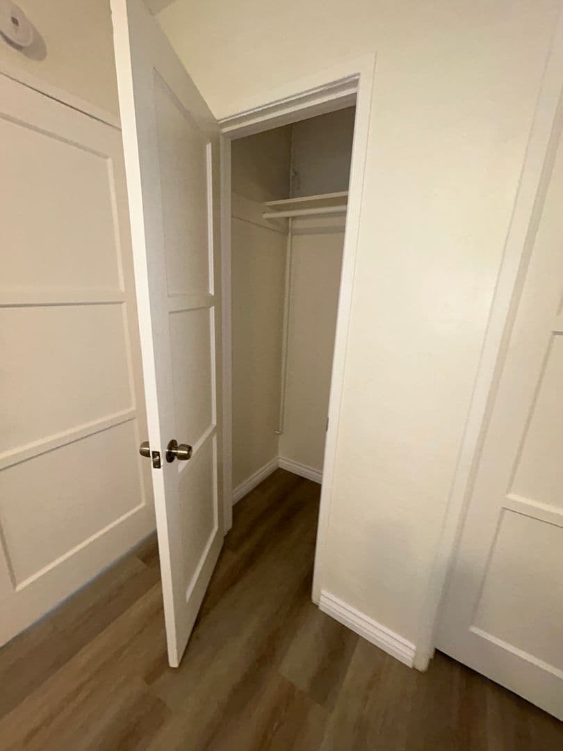 Chula Vista Apartment: 184 F St.