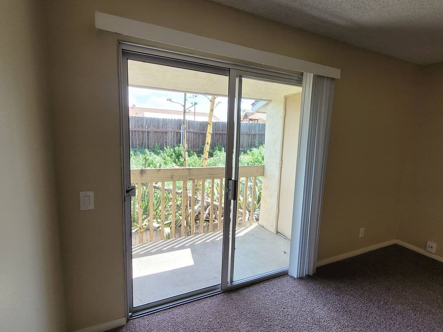 Chula Vista Apartment: 1241 5th Ave.