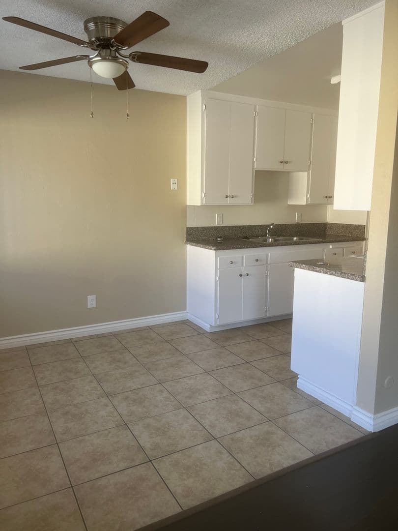 Chula Vista Apartment: 272 Kennedy St.
