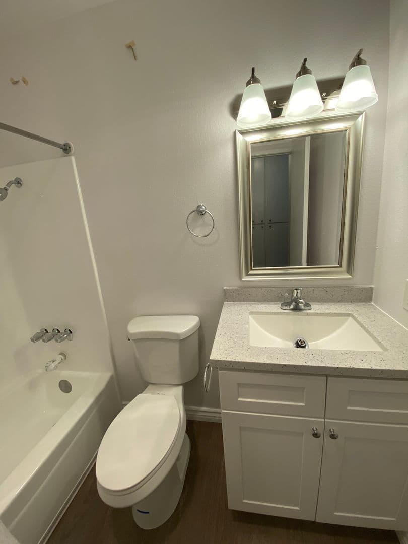 Chula Vista Apartment: 520 Naples St.