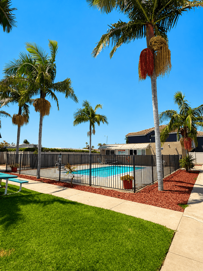Chula Vista Apartment: 636 F St