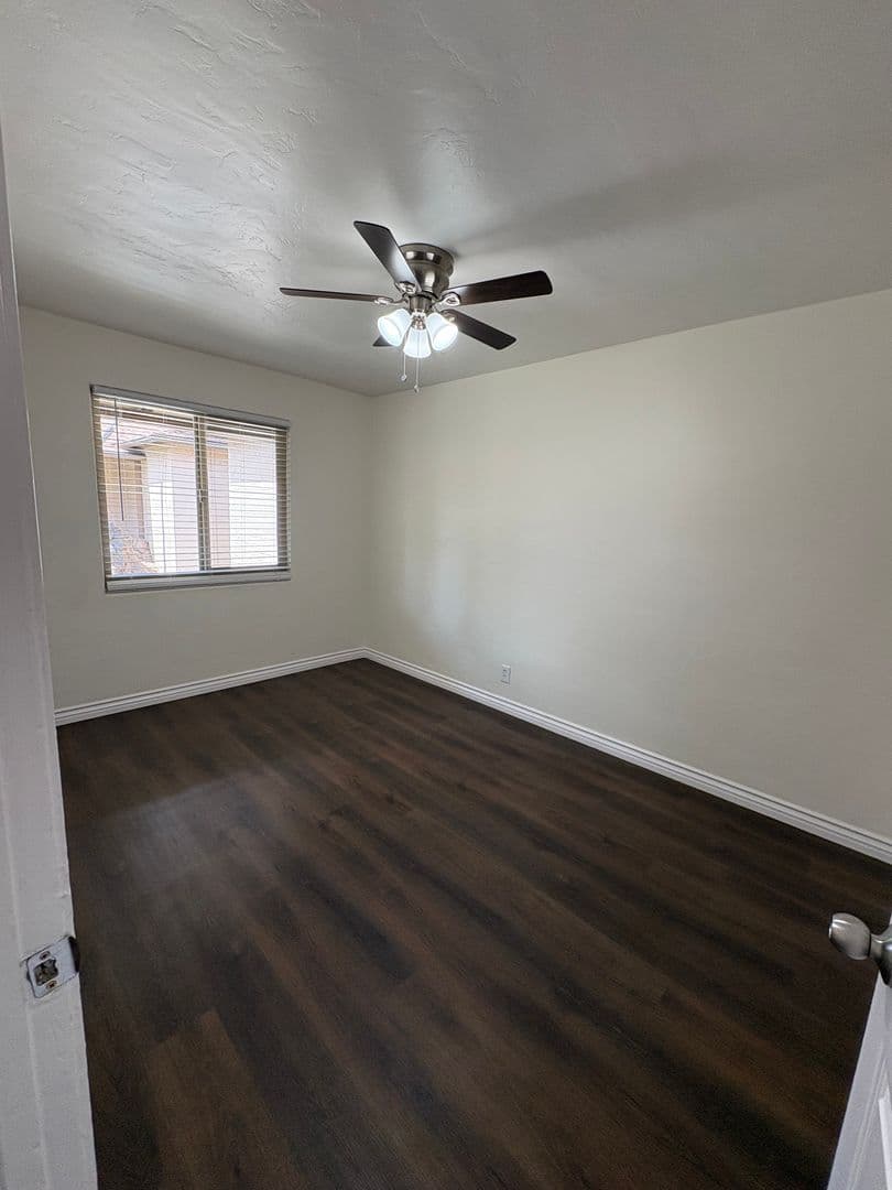 Chula Vista Apartment: 184 F St.