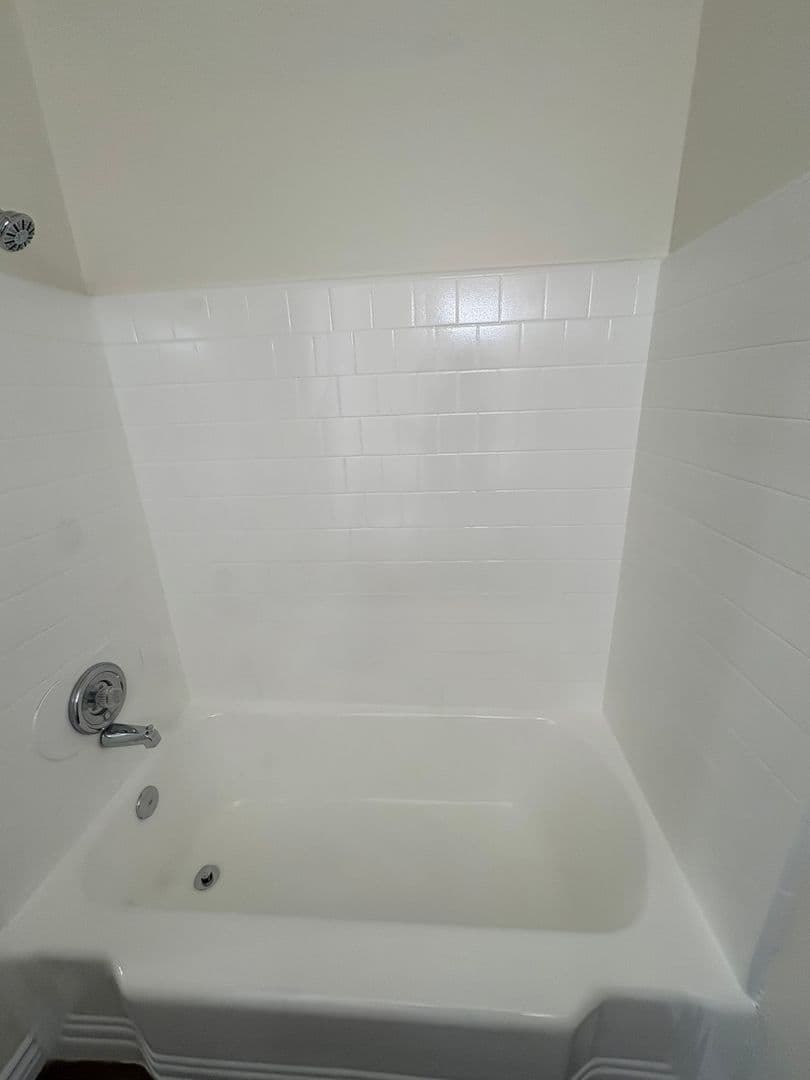 Chula Vista Apartment: 184 F St.