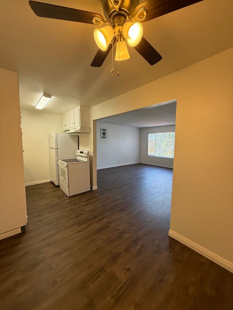 Chula Vista Apartment: 636 F St